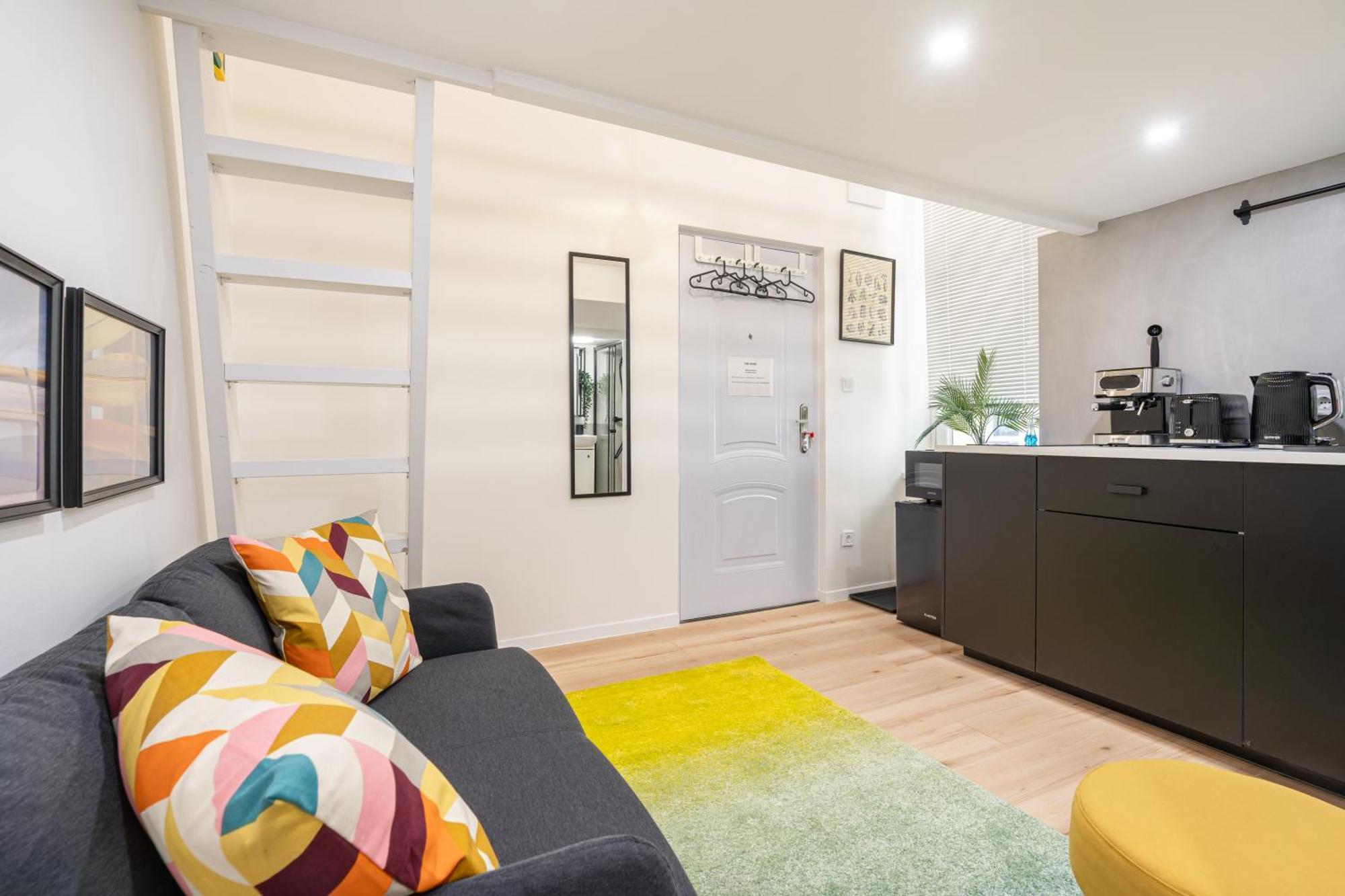 Apartment Ubi *